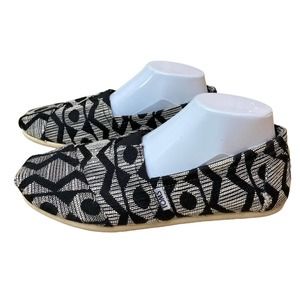 TOMS Unisex Alpargata Slip-On Shoes in the black & white ‘Cultural Woven' design